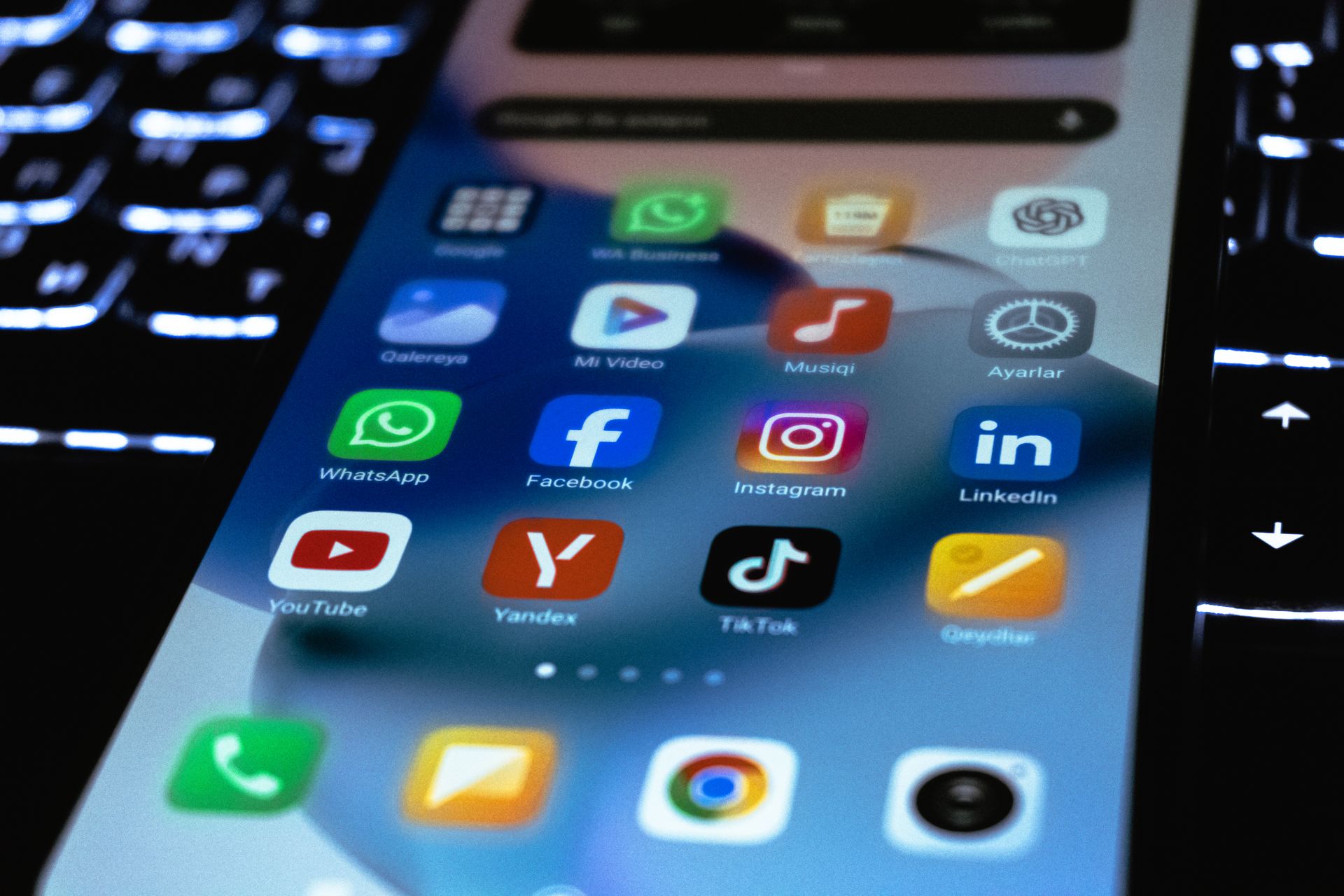 Vos réseaux sociaux ne vous appartiennent pas. Votre site web, si.